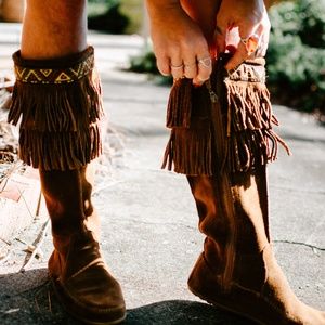 Minnetonka Fringe Boots